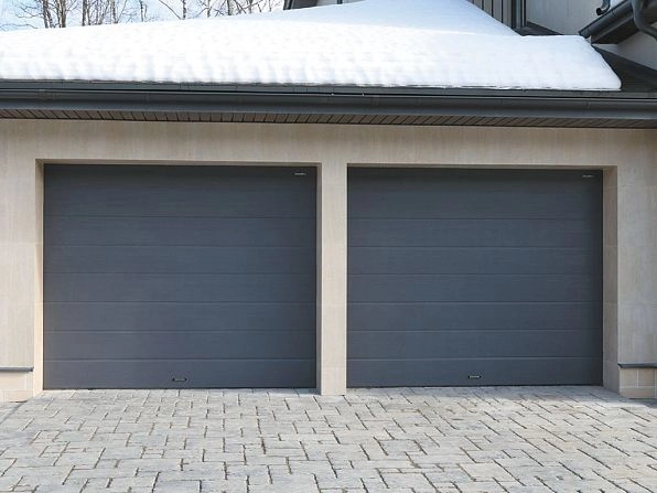 Cекционные ворота 3700х2400 мм антрацитовые DoorHan RSD02, tver.doorhan.ru